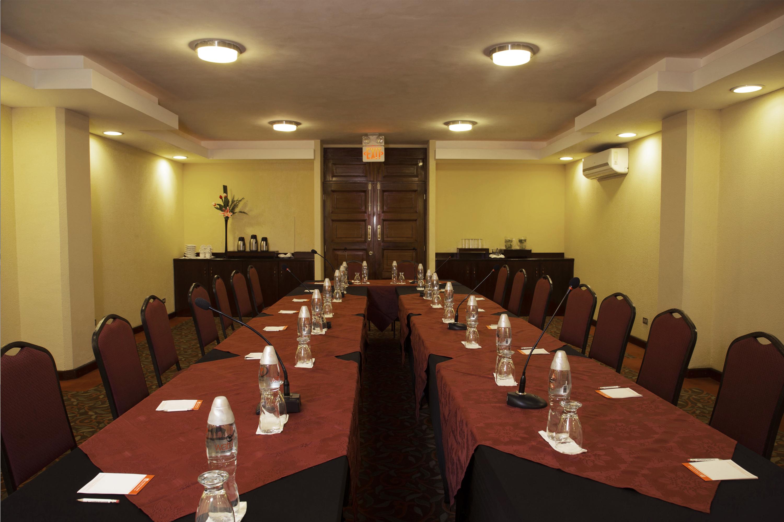 Conquistador Hotel & Conference Center Guatemala City Екстер'єр фото